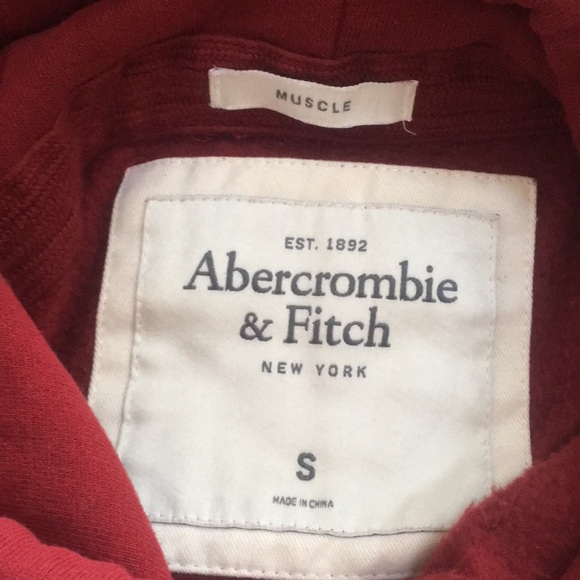 Abercrombie & Fitch red hoodie size S (muscle fit) - Picture 3 of 3